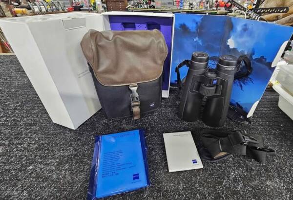 Zeiss victory HT 10x54 binoculars