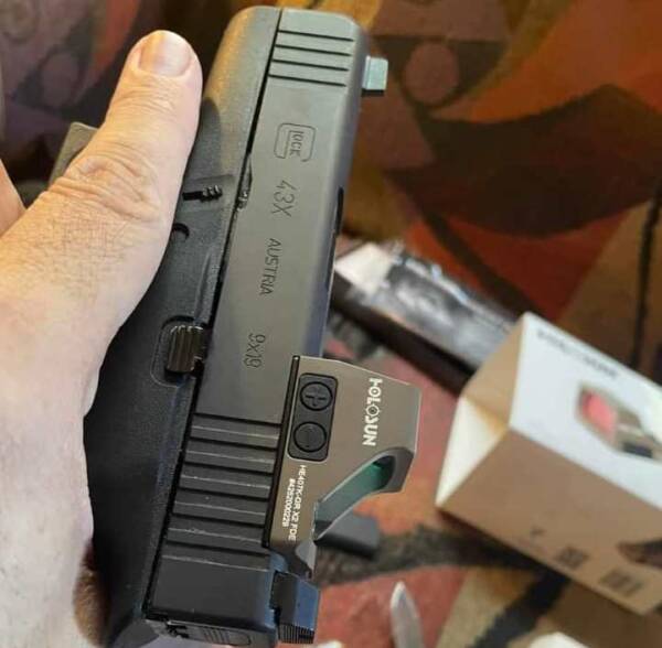 GLOCK 43X MOS 9MM - Compact Power with Precision - Image 4