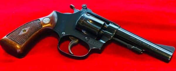 Smith and Wesson Revolver - Reliability, Power, and Precision - Image 2