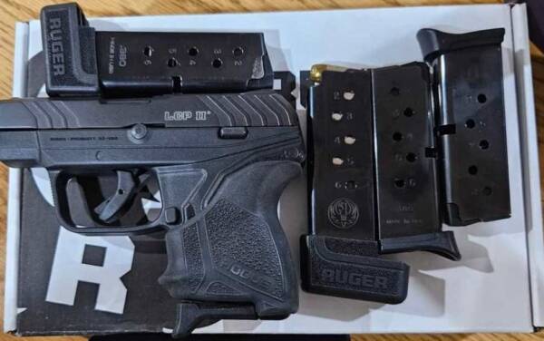 RUGER LCP II LITE 22LR 10R HOGUE - Compact and Reliable