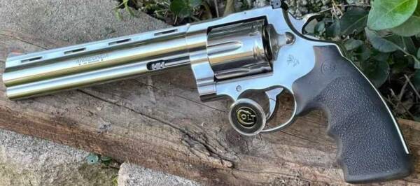 90's COLT Anaconda .44 Mag Stainless Ultra Rare 8" Vent Rib Model - Collector’s Masterpiece